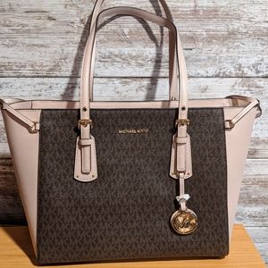 Michael Kors Voyager tote